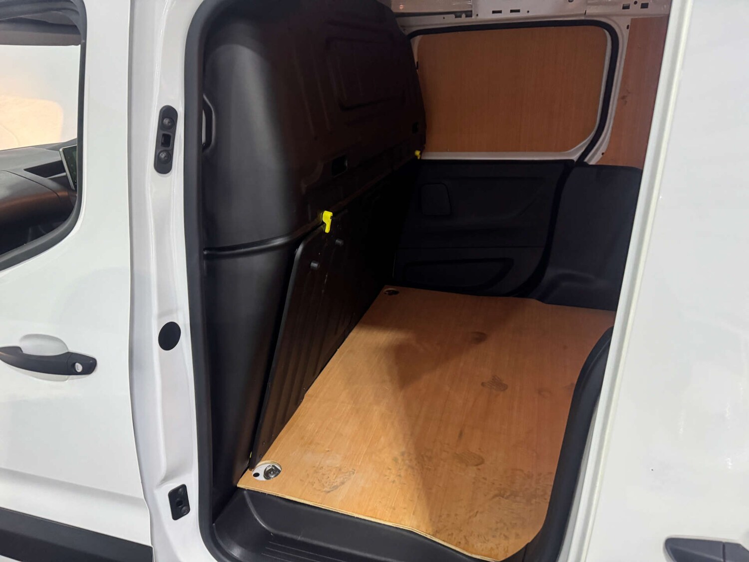 Used Peugeot Partner 2022 for sale - 77127322: Photo 29