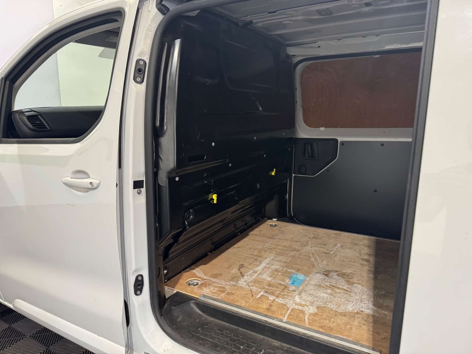 Used Vauxhall Vivaro 2022 for sale - 76601631: Photo 25