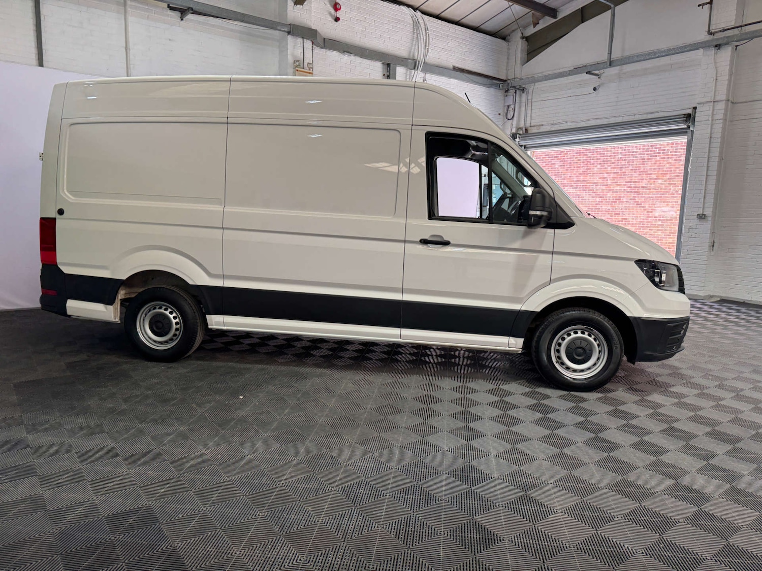 Used Volkswagen Crafter 2023 for sale - 77836446: Photo 4