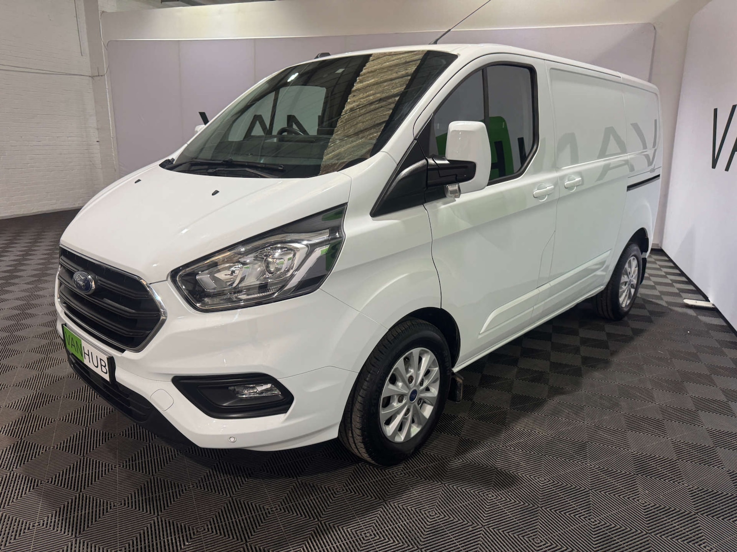 Used Ford Transit Custom 2023 for sale - 76601918: Photo 2
