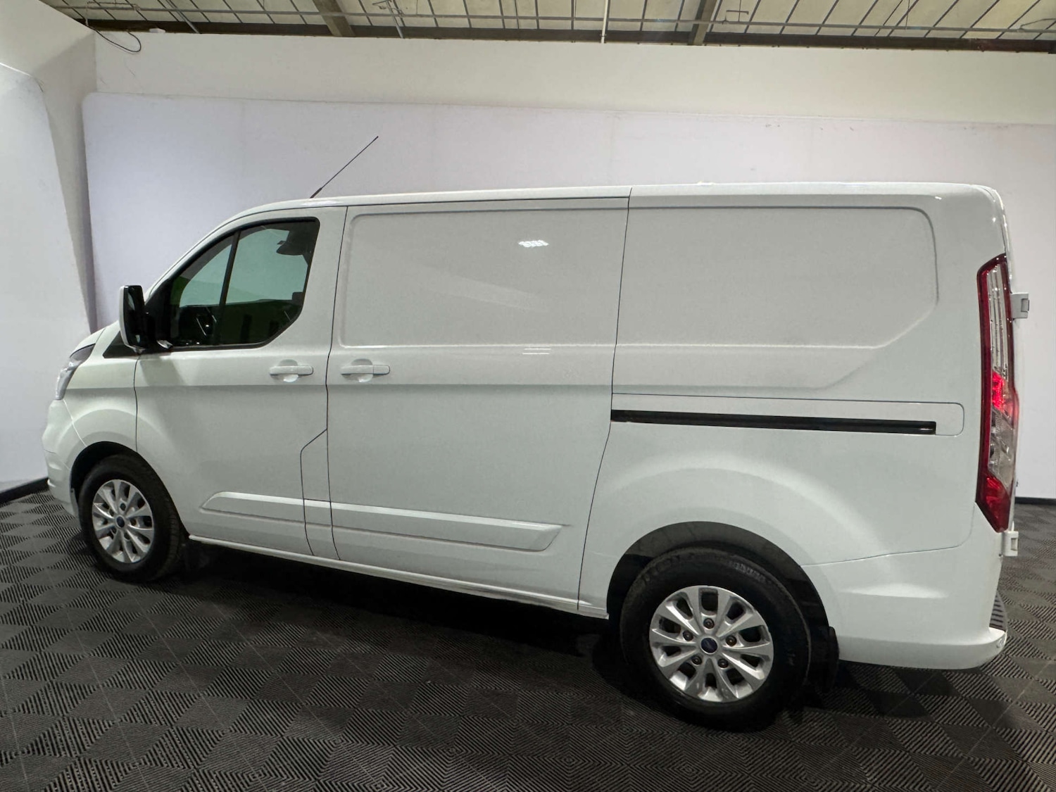 Used Ford Transit Custom 2023 for sale - 76601918: Photo 3