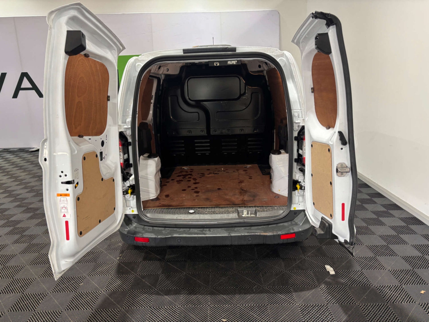 Used Ford Transit Courier 2022 for sale - 76278310: Photo 23