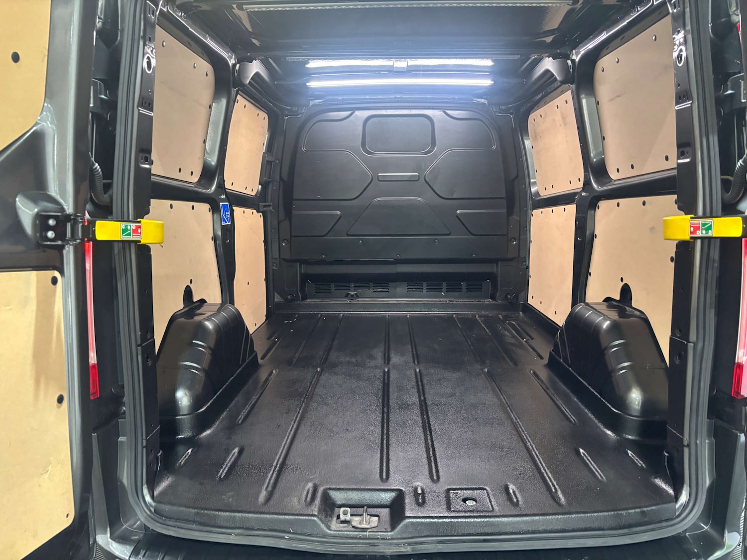 Used Ford Transit Custom 2023 for sale - 77104175: Photo 35