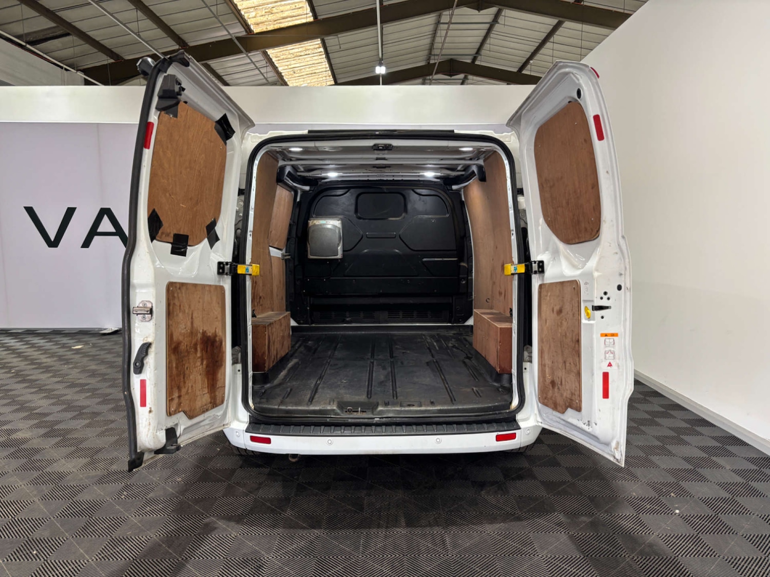 Used Ford Transit Custom 2021 for sale - 76601940: Photo 26