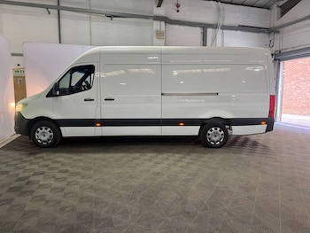 Used Mercedes-Benz Sprinter 2023 for sale - 79571714: Photo