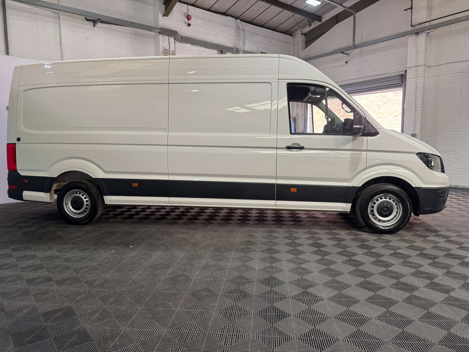 Used Volkswagen Crafter 2023 for sale - 77903010: Photo 9