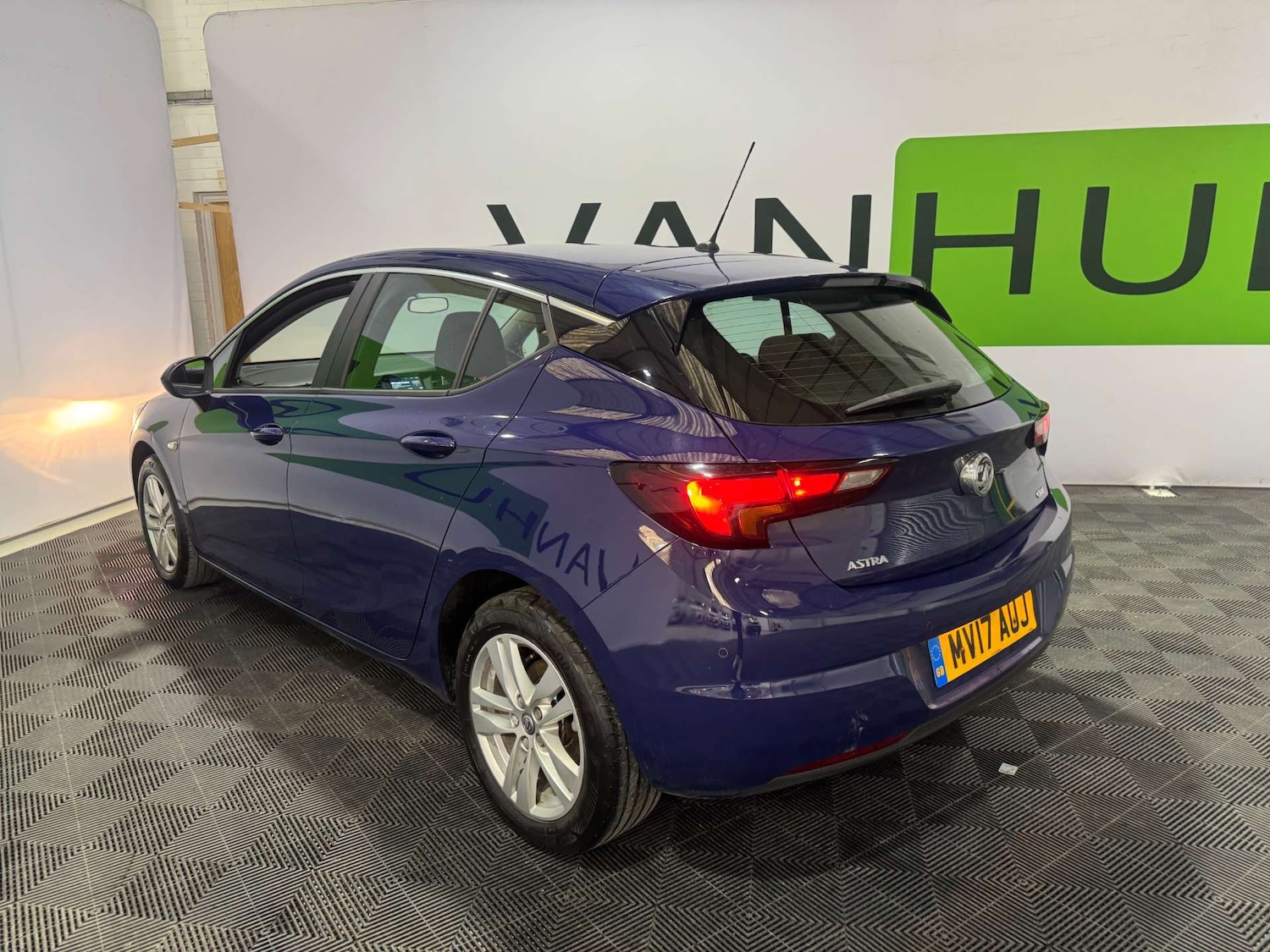 Used Vauxhall Astra 2017 for sale - 76905287: Photo 7