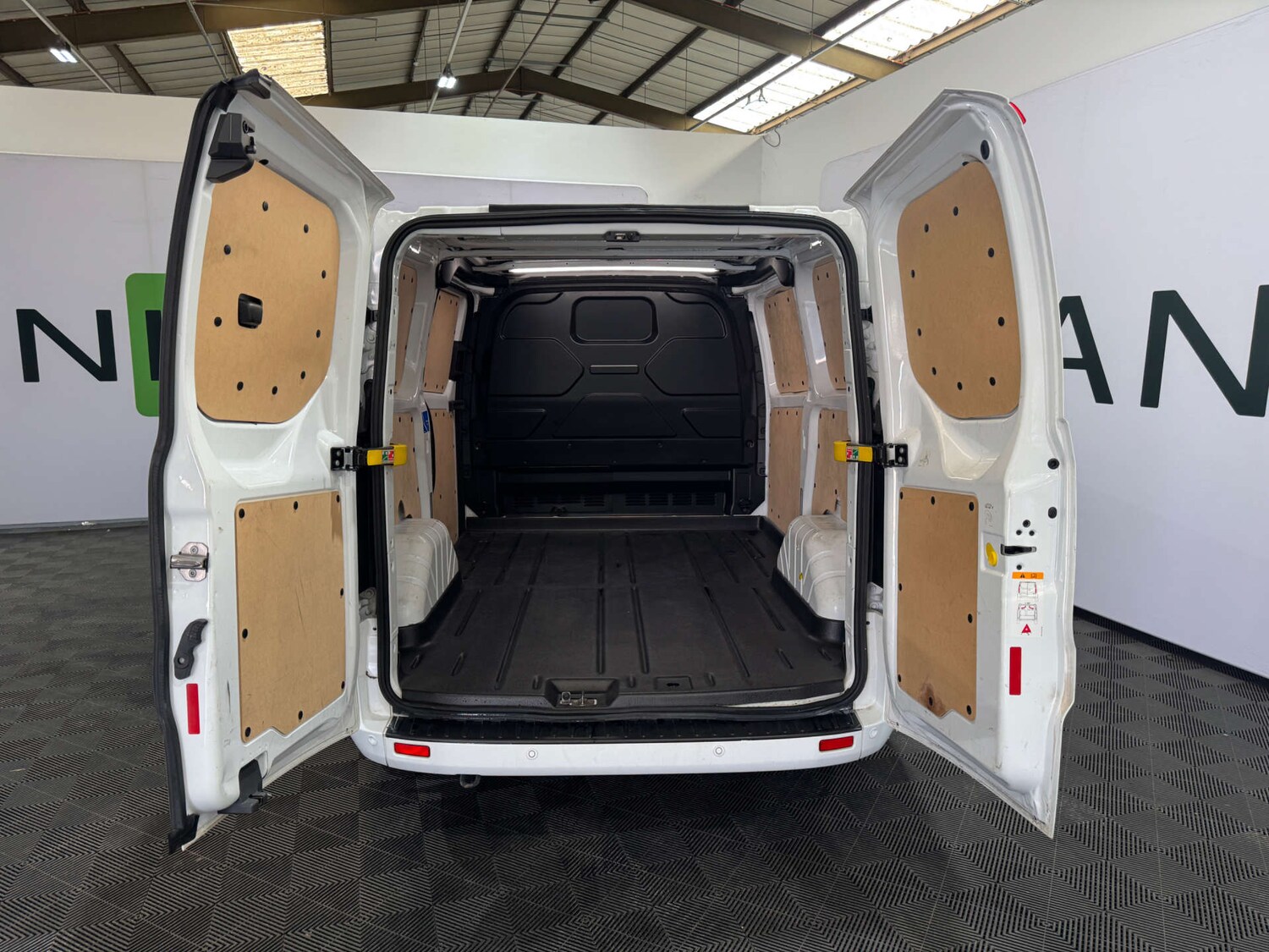 Used Ford Transit Custom 2023 for sale - 76601853: Photo 31