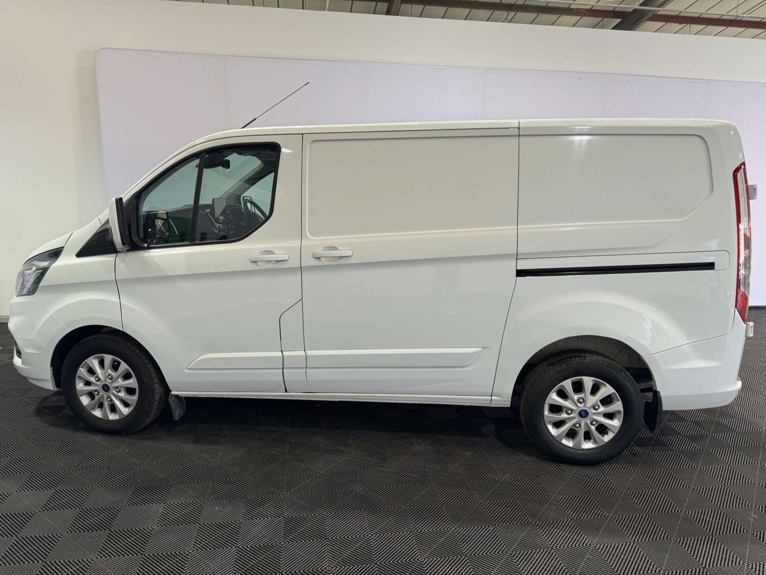 Used Ford Transit Custom 2023 for sale - 76601853: Photo 6