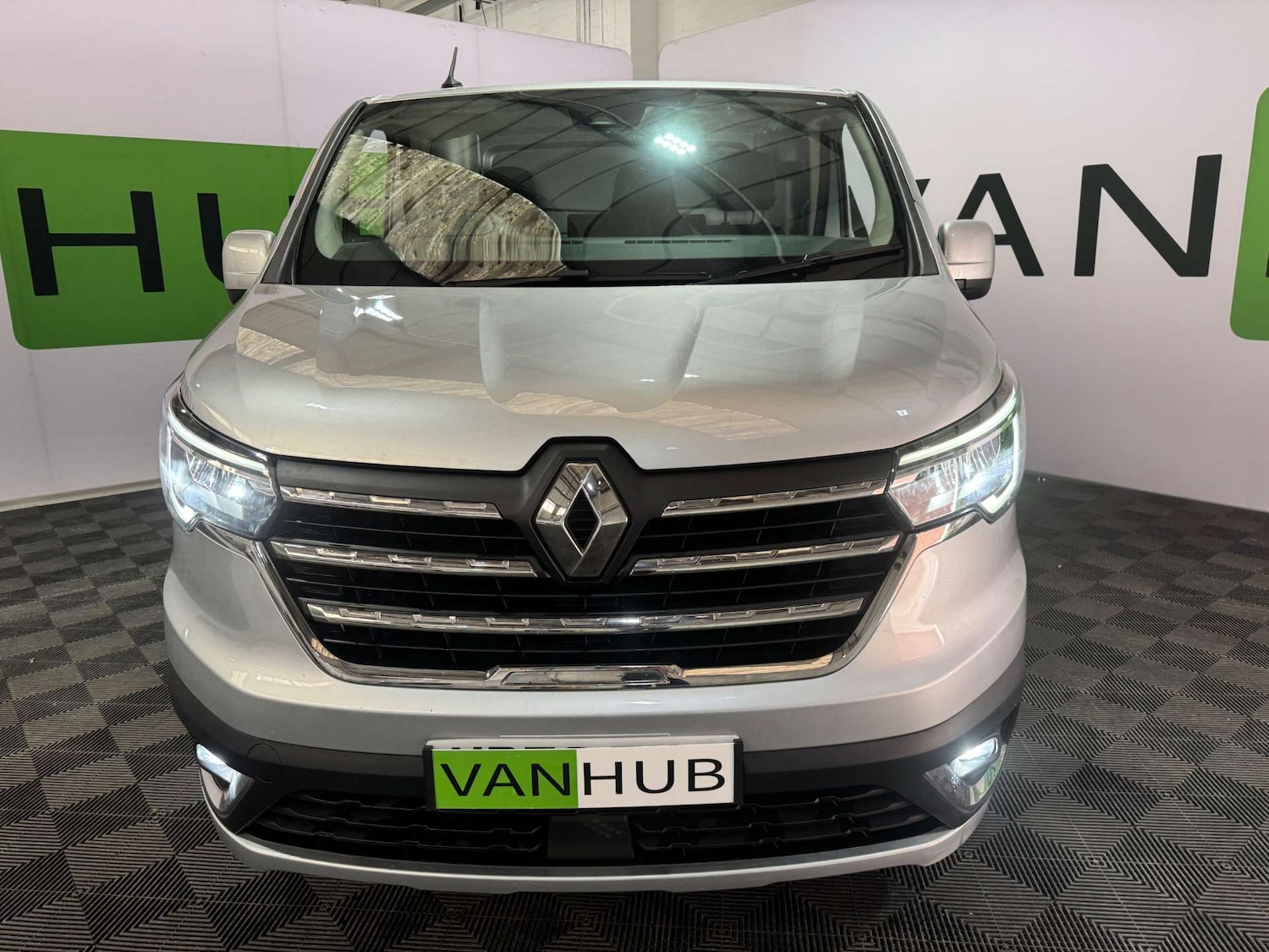 Used Renault Trafic 2022 for sale - 76601839: Photo 2