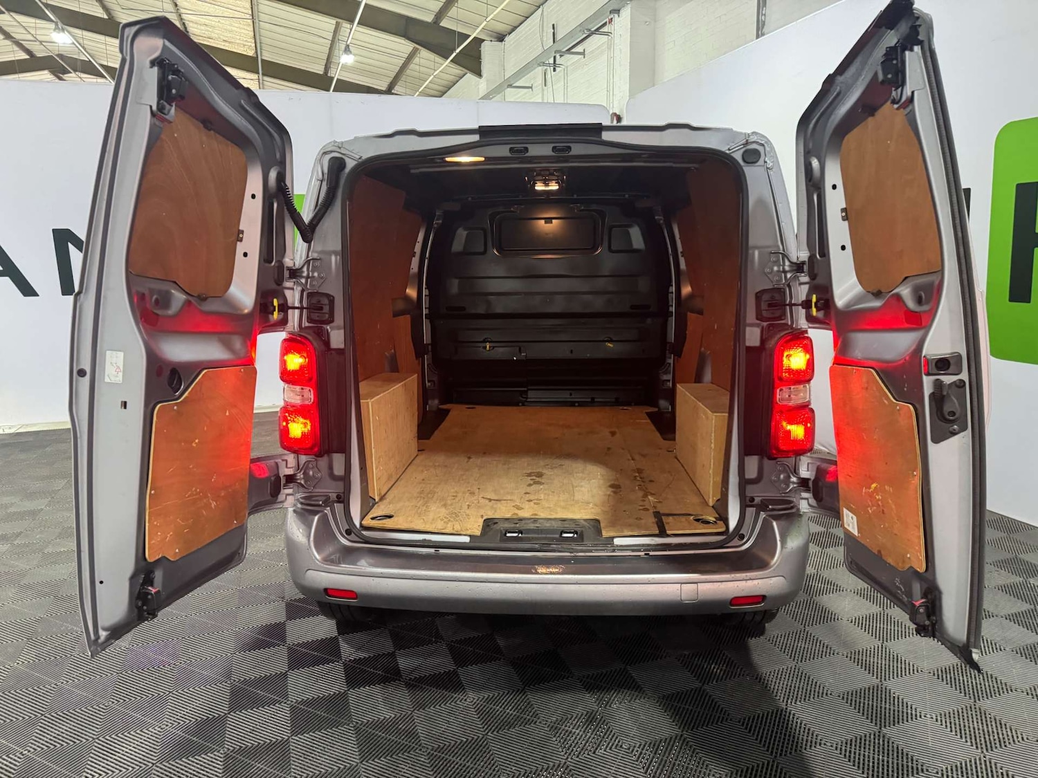 Used Peugeot Expert 2022 for sale - 76544296: Photo 22