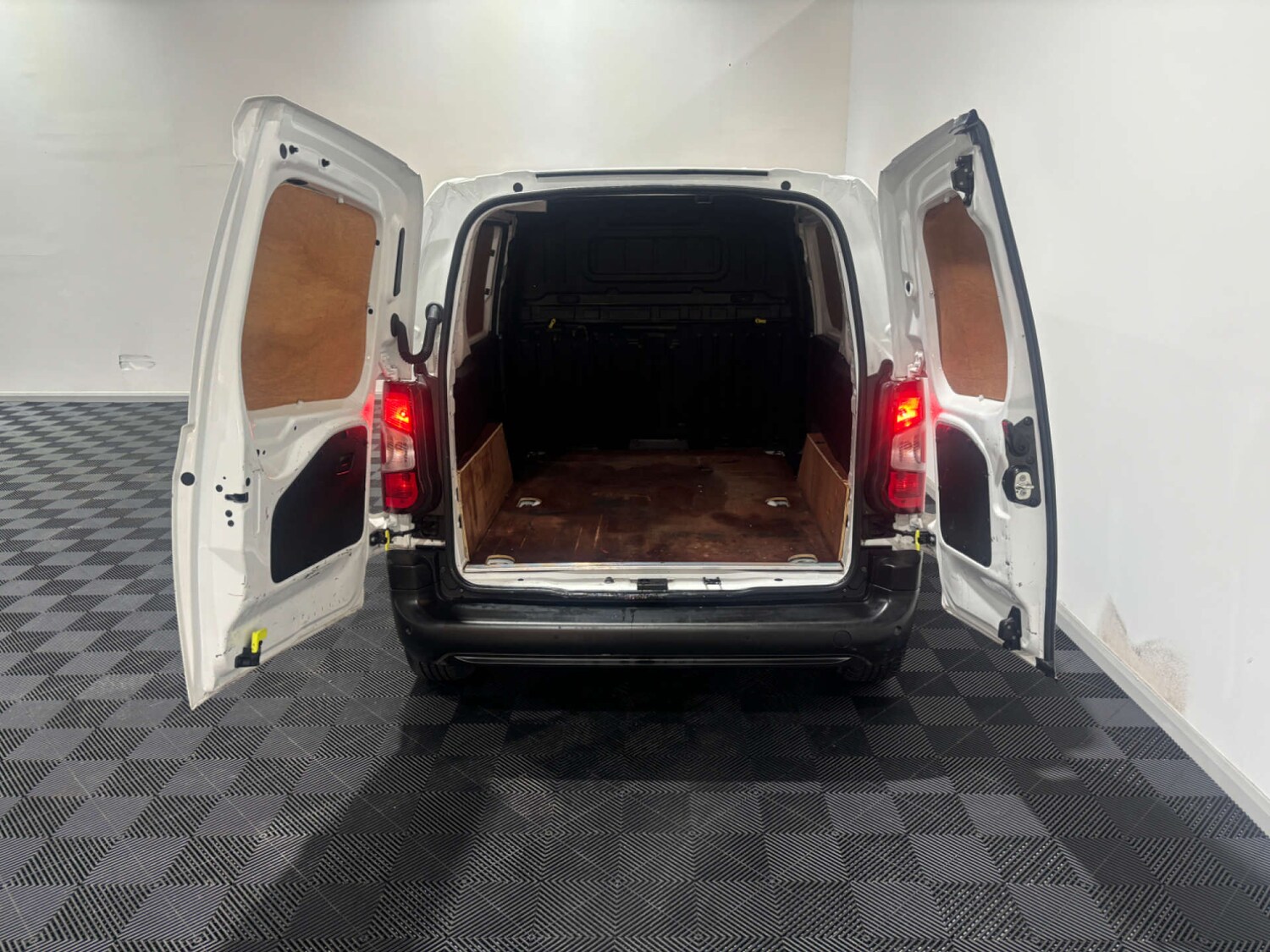 Vehicle 27