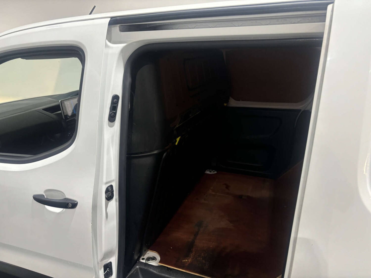 Vehicle 28