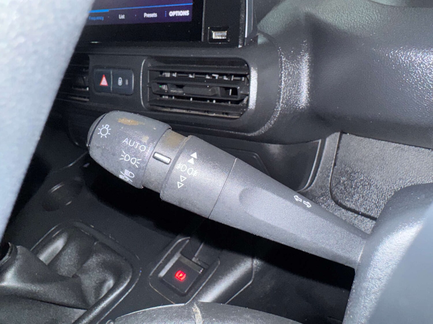 Used Peugeot Partner 2019 for sale - 77337005: Photo 14