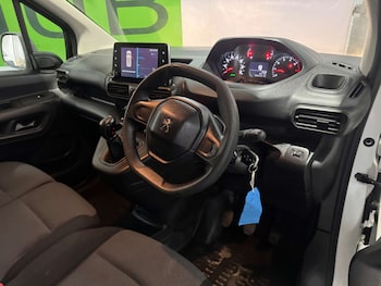 Used Peugeot Partner 2019 for sale - 77337005: Photo