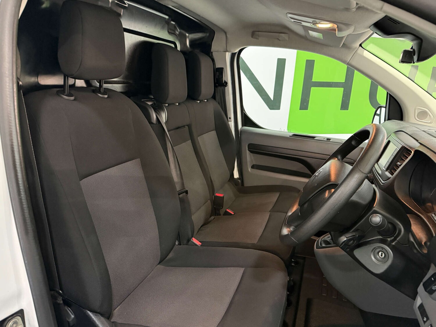 Used Citroen Dispatch 2022 for sale - 76642924: Photo 19