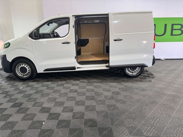Used Vauxhall Vivaro 2023 for sale - 75546552: Photo 4