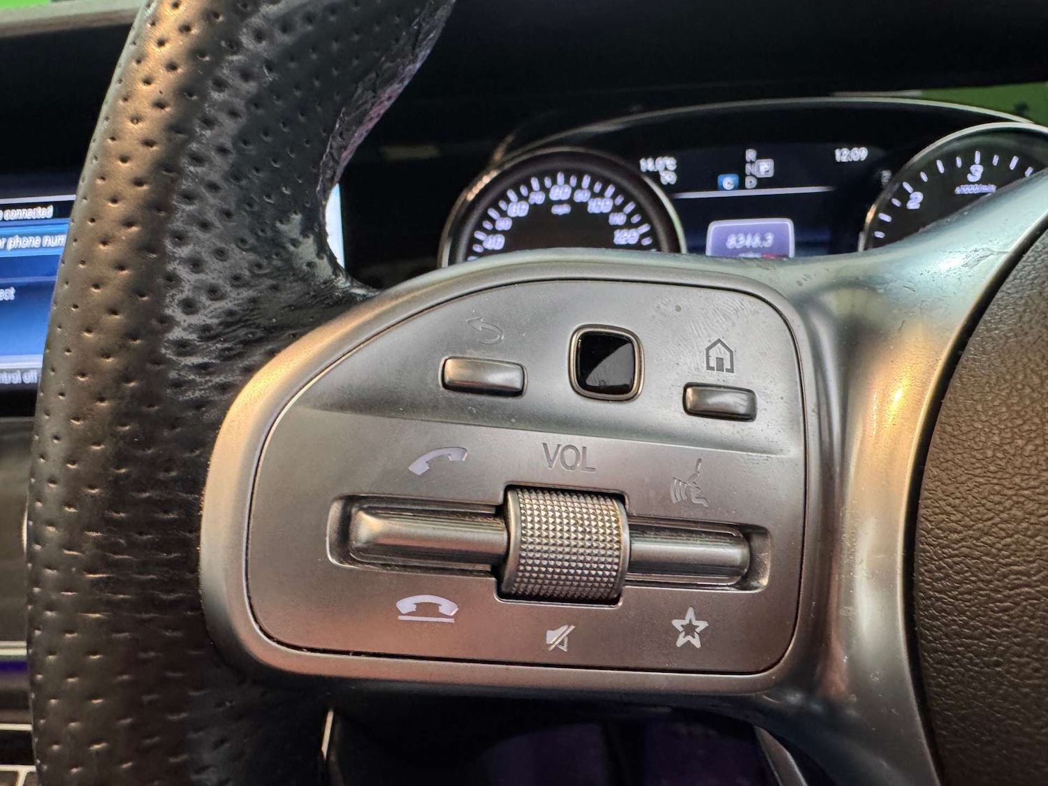 Used Mercedes-Benz E Class 2018 for sale - 76038499: Photo 10