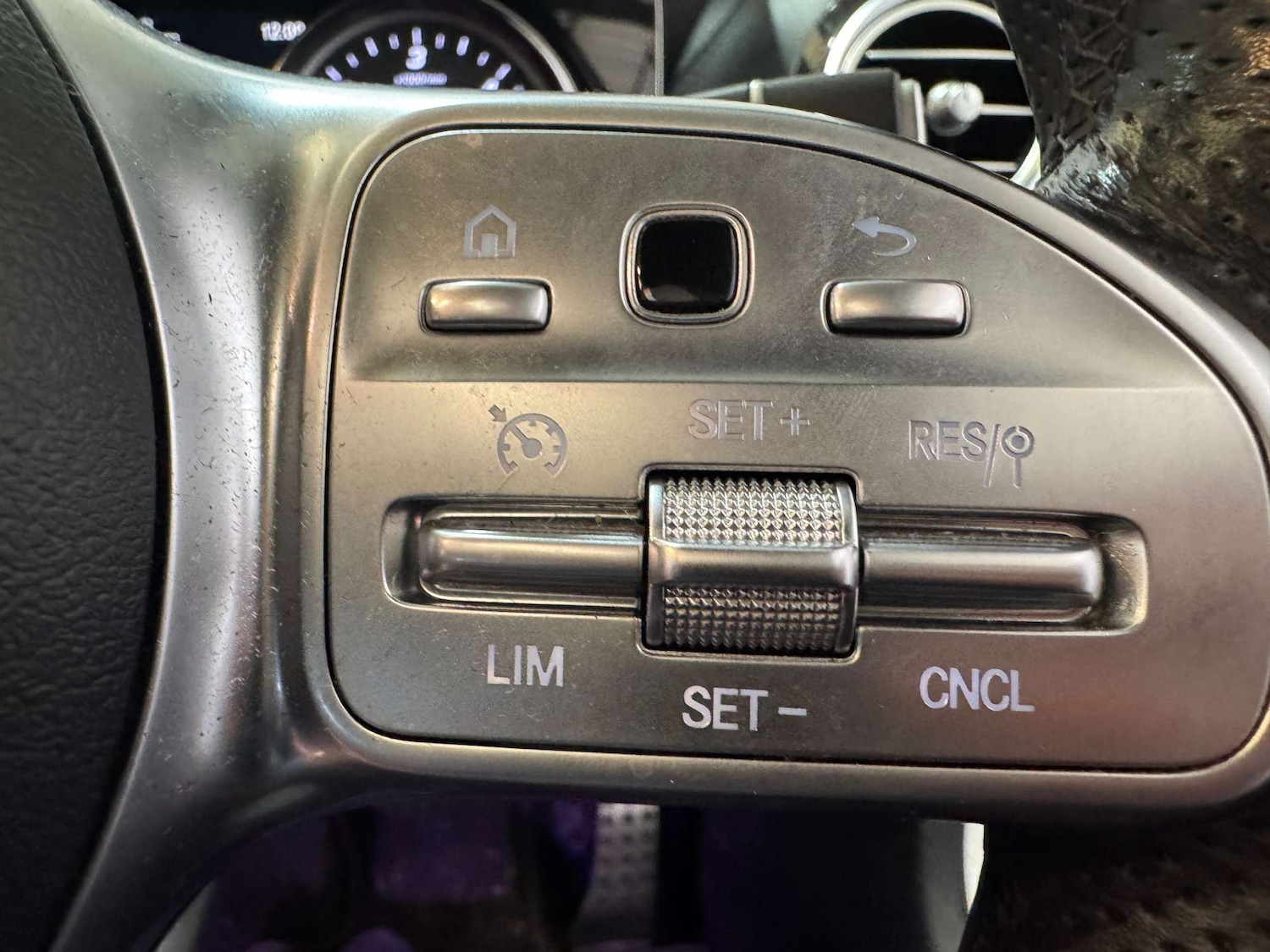 Used Mercedes-Benz E Class 2018 for sale - 76038499: Photo 11