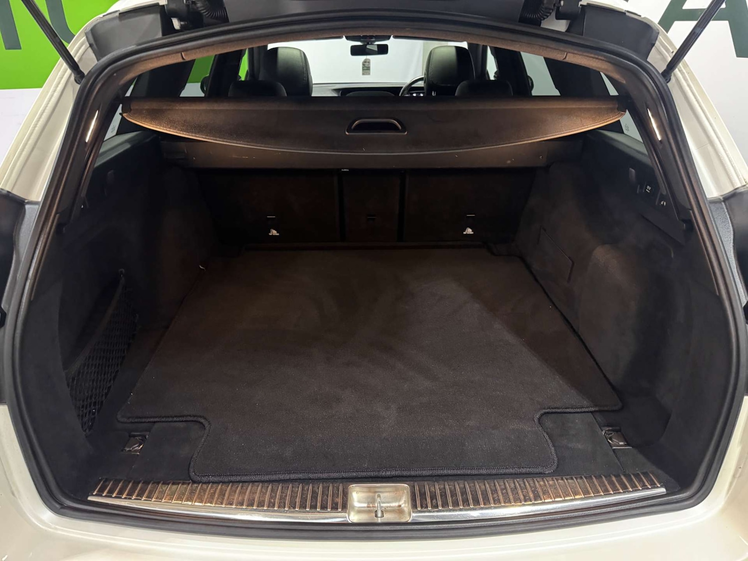 Used Mercedes-Benz E Class 2018 for sale - 76038499: Photo 44