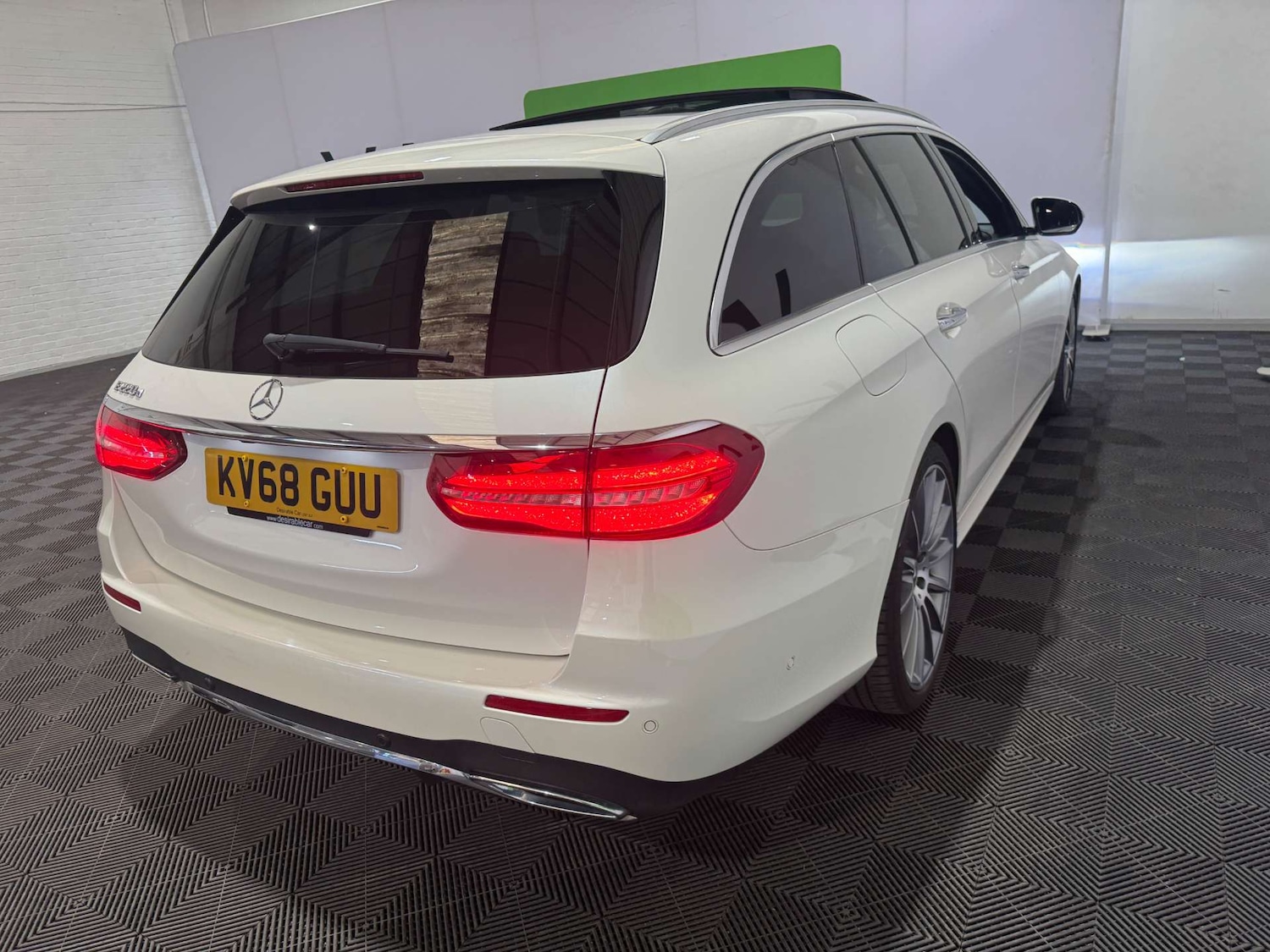 Used Mercedes-Benz E Class 2018 for sale - 76038499: Photo 6