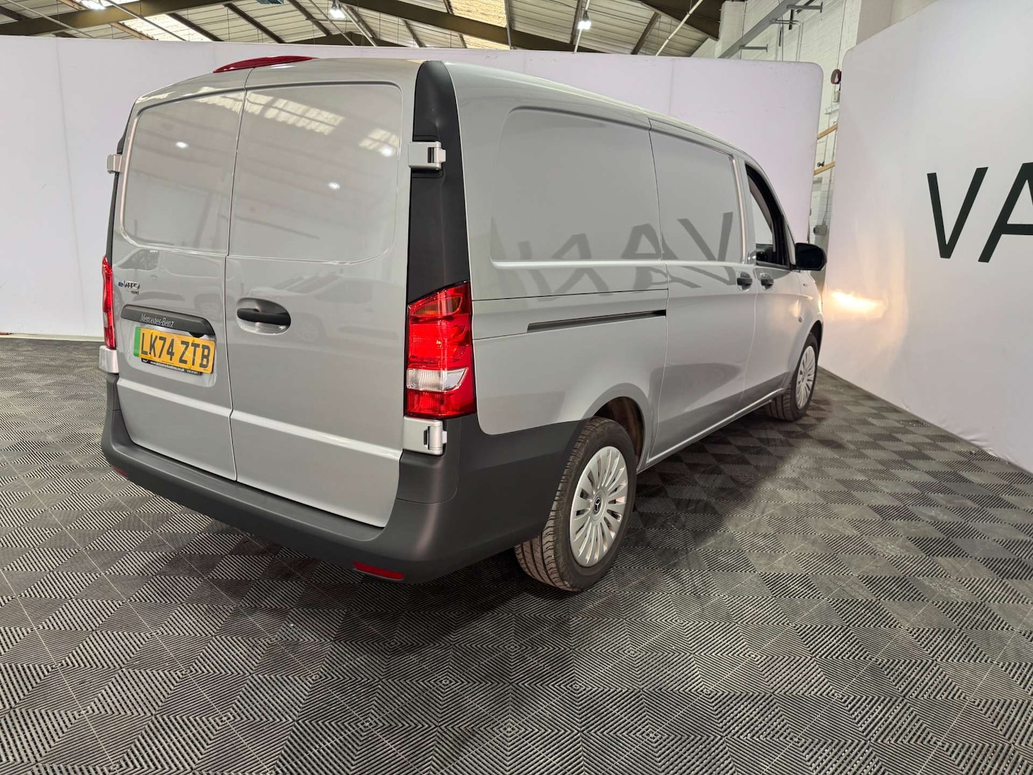 Used Mercedes-Benz Vito 2024 for sale - 76477410: Photo 6