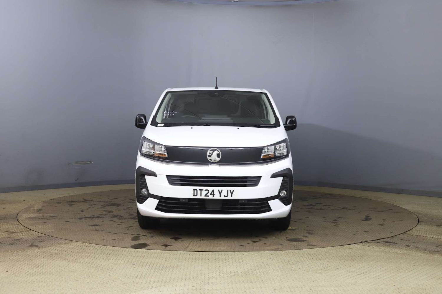 Used Vauxhall Vivaro 2024 for sale - 77434640: Photo 2