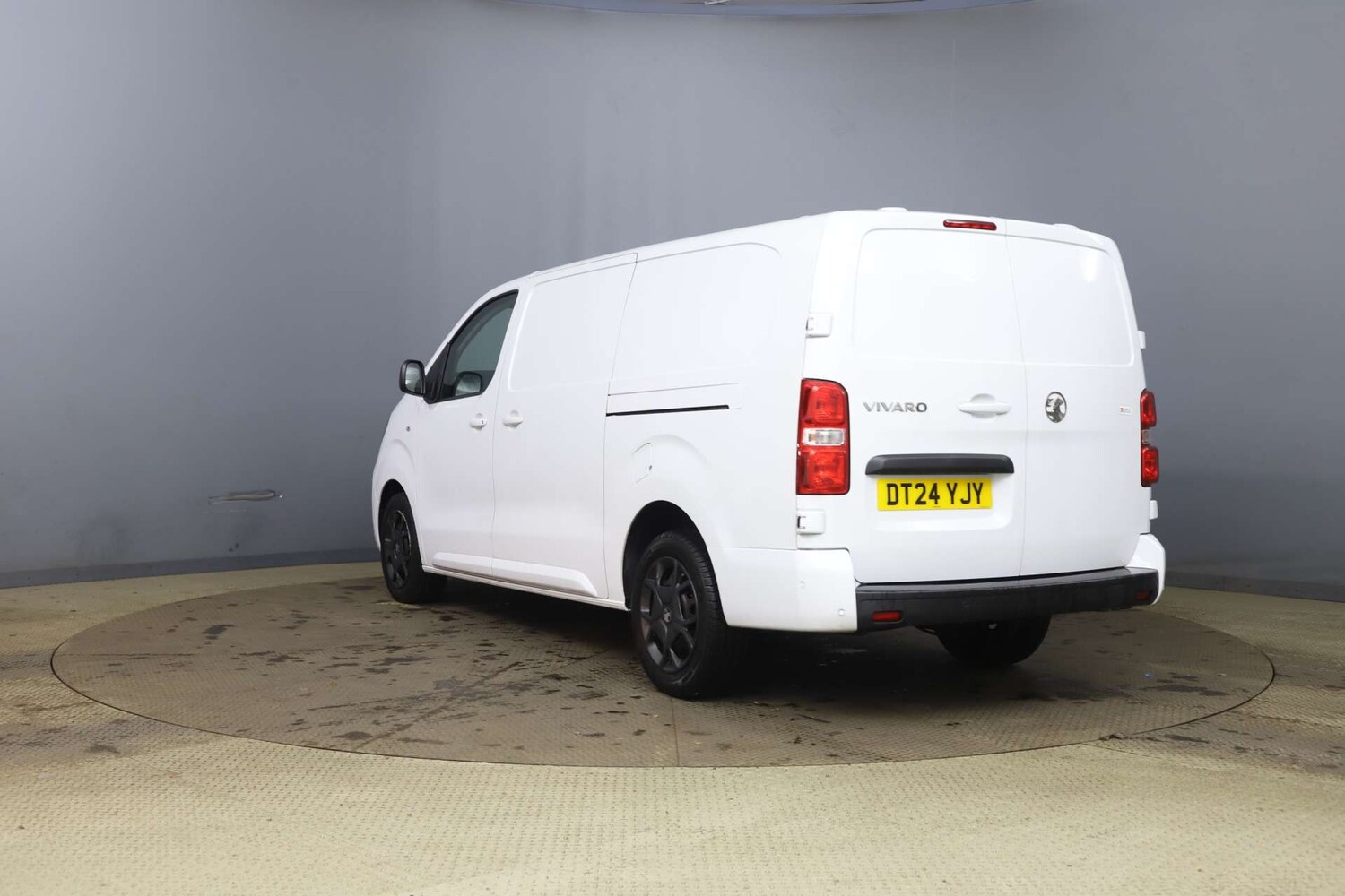 Used Vauxhall Vivaro 2024 for sale - 77434640: Photo 5