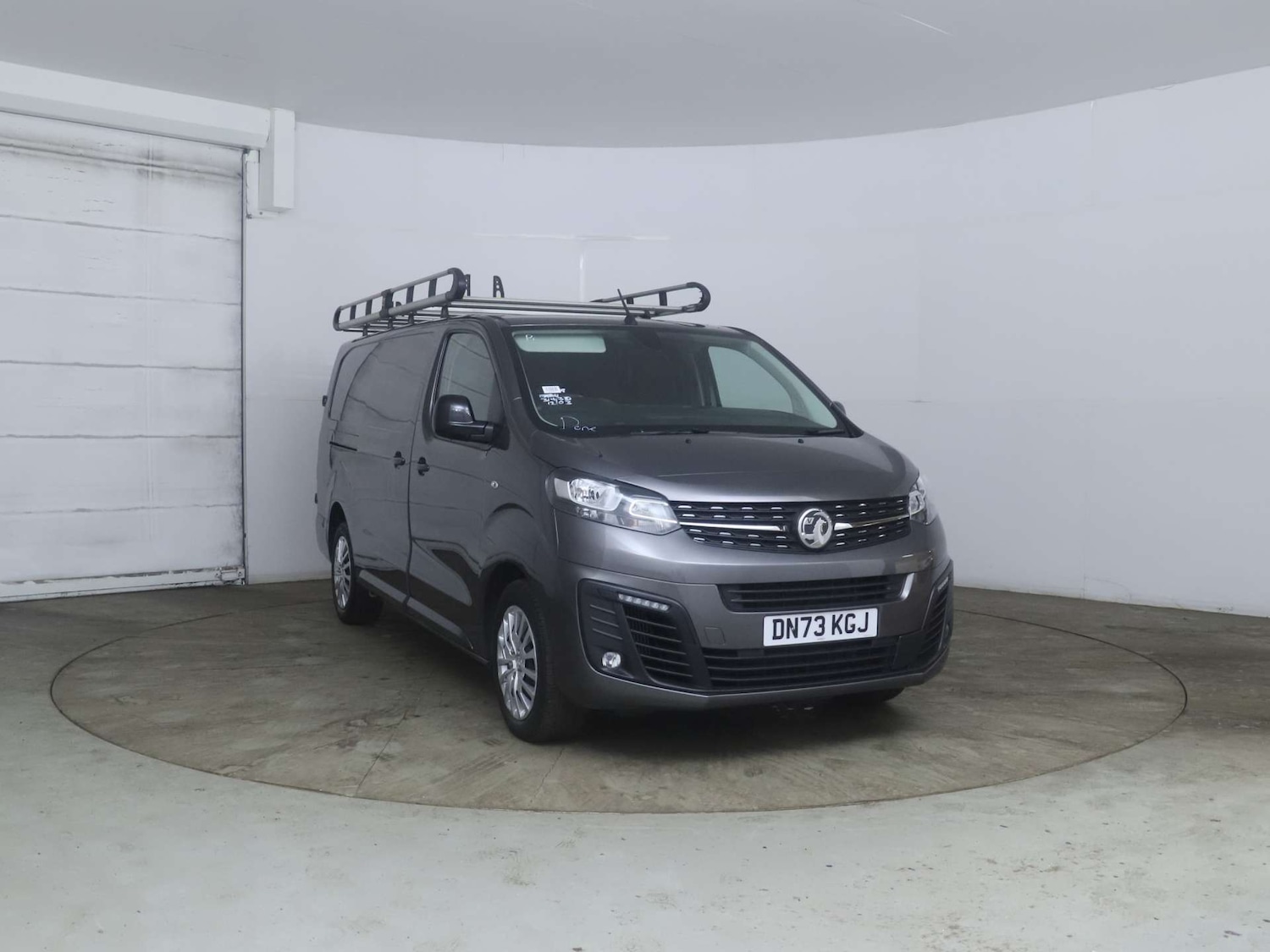 Used Vauxhall Vivaro 2023 for sale - 77989986: Photo 3