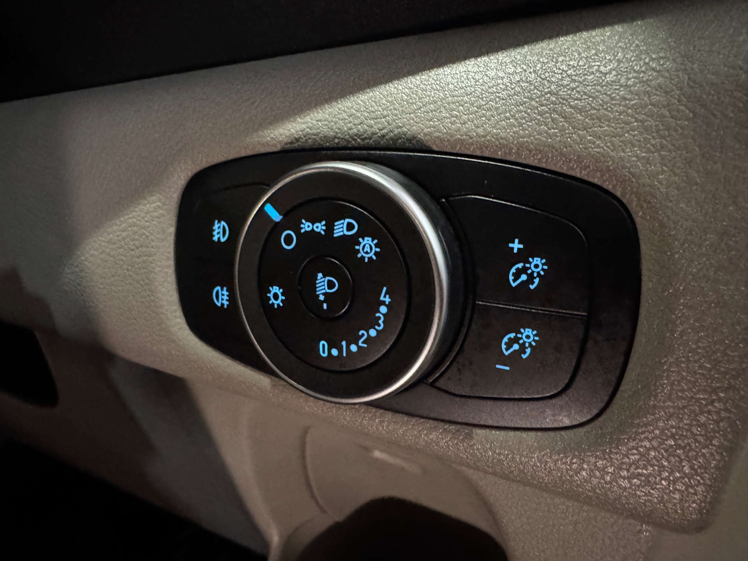 Used Ford Tourneo Custom 2023 for sale - 77872436: Photo 19