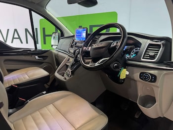 Used Ford Tourneo Custom 2023 for sale - 77872436: Photo