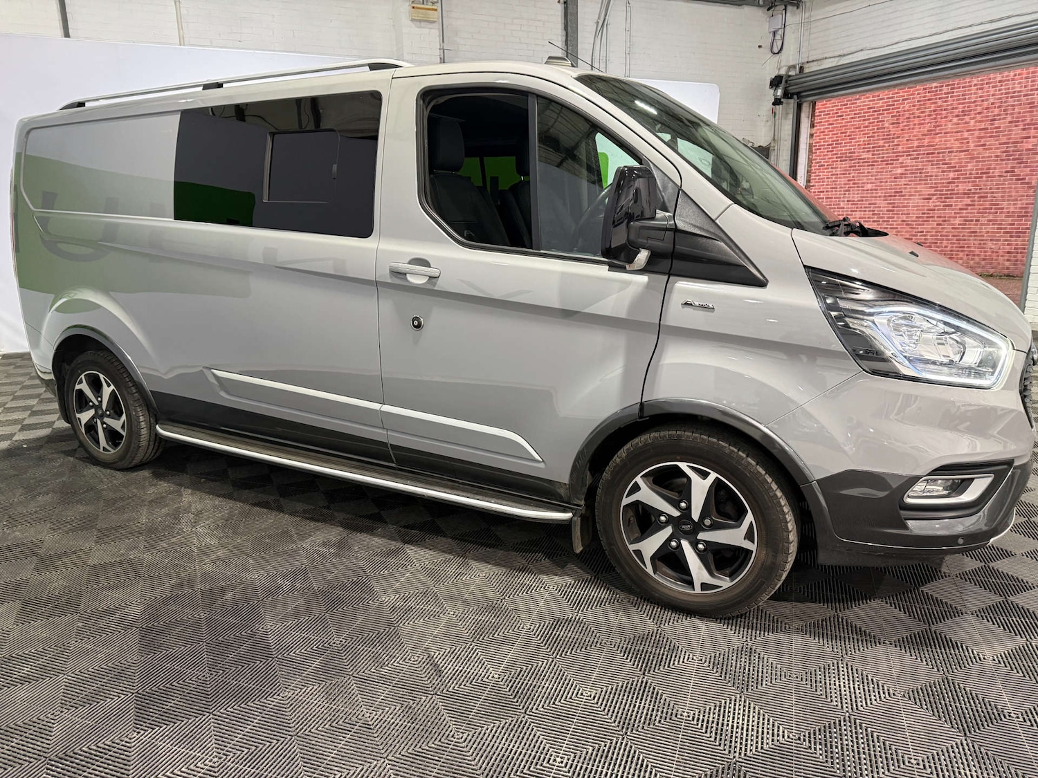 Used Ford Transit Custom 2023 for sale - 76354263: Photo 1