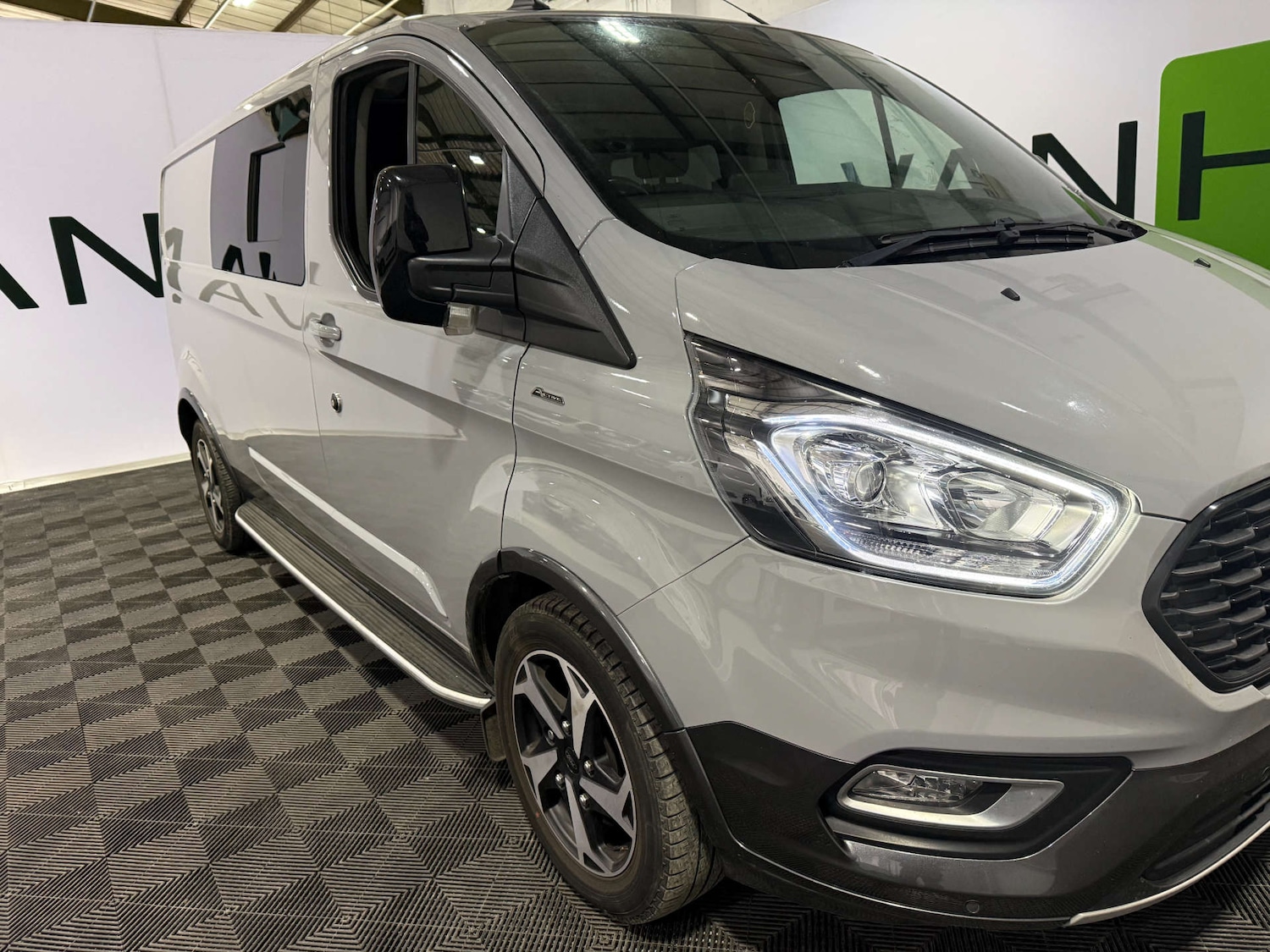 Used Ford Transit Custom 2023 for sale - 76354263: Photo 2
