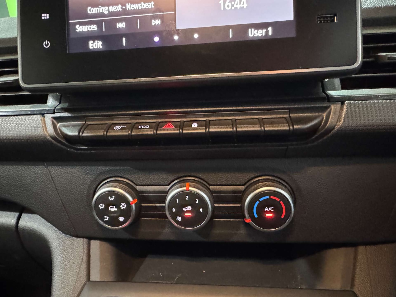 Used Renault Kangoo 2024 for sale - 76601825: Photo 17