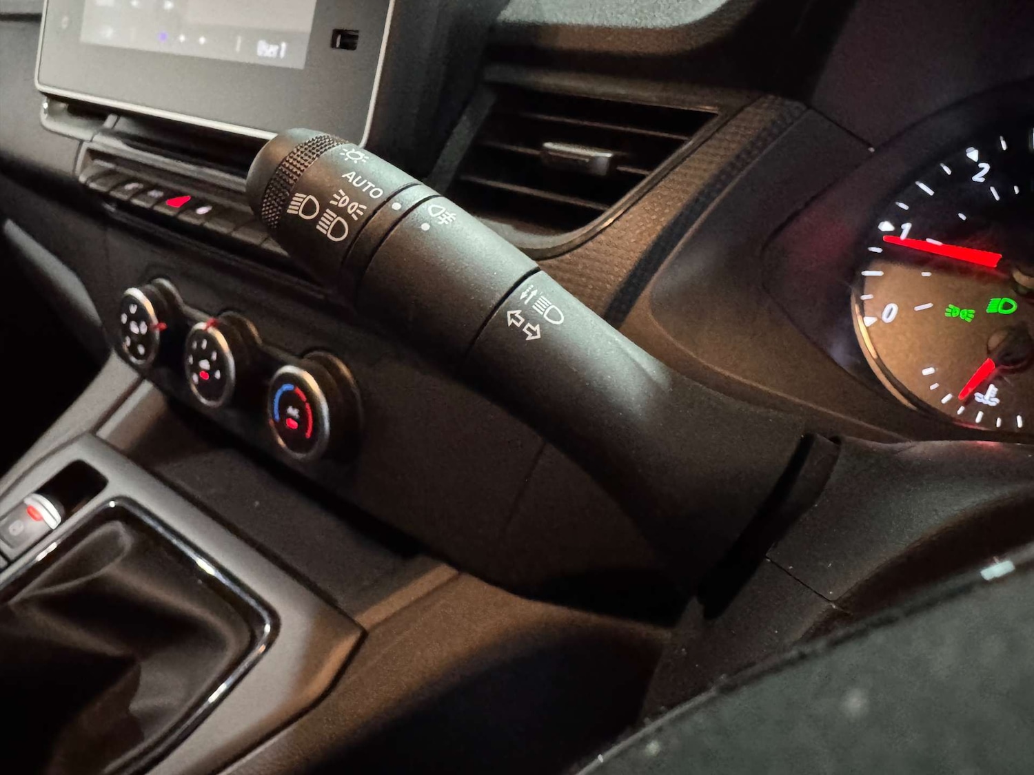 Used Renault Kangoo 2024 for sale - 76601825: Photo 24