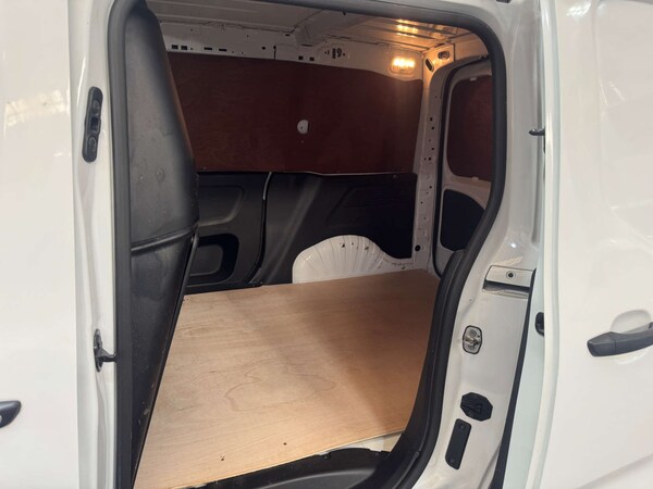 Used Vauxhall Combo 2021 for sale - 76182682: Photo 31