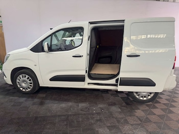 Used Vauxhall Combo 2021 for sale - 76182682: Photo 4
