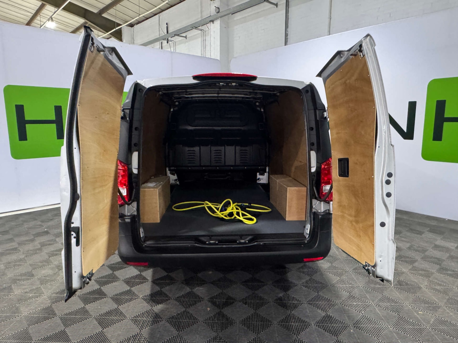 Used Mercedes-Benz Vito 2024 for sale - 77420182: Photo 3