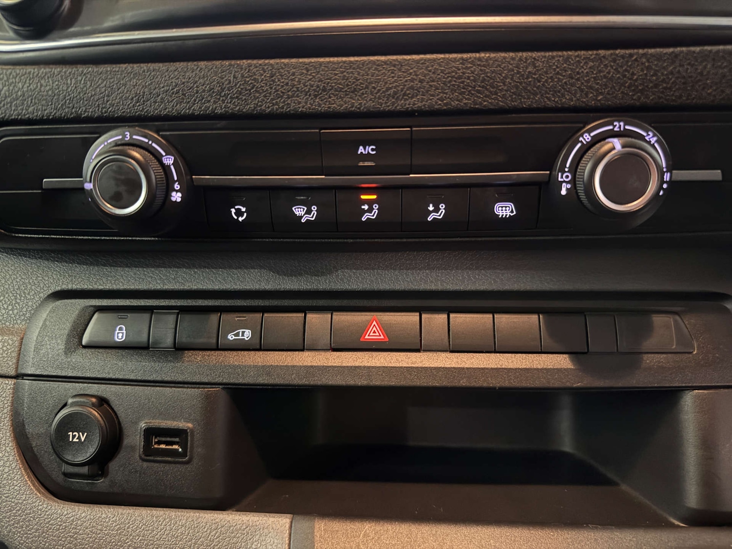 Used Vauxhall Vivaro 2021 for sale - 78123015: Photo 18