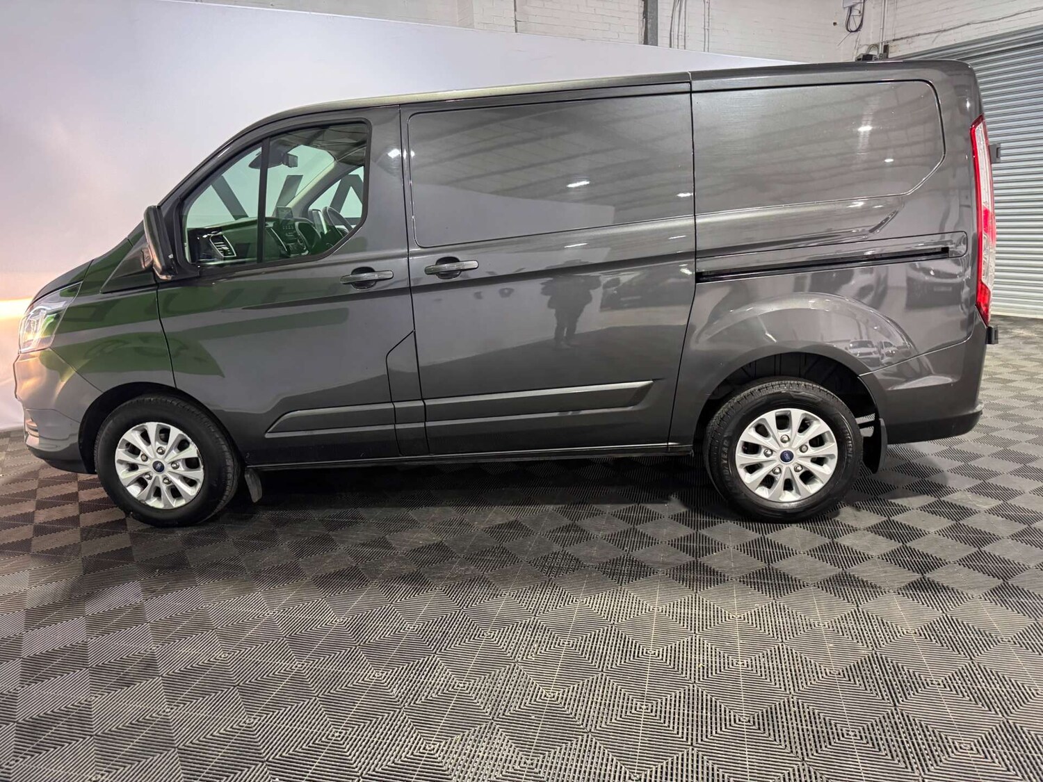 Used Ford Transit Custom 2023 for sale - 76910574: Photo 3