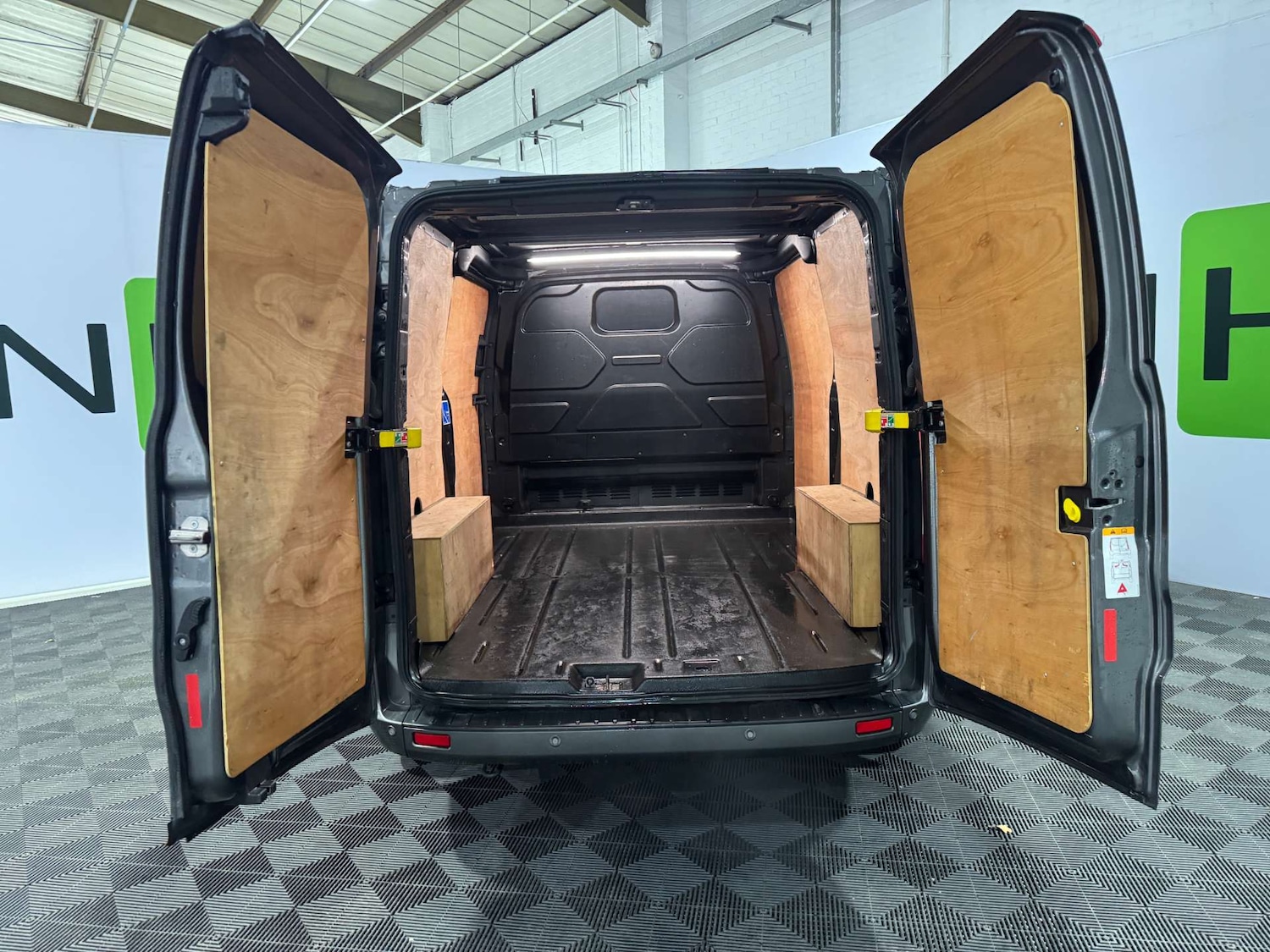 Used Ford Transit Custom 2023 for sale - 76910574: Photo 37