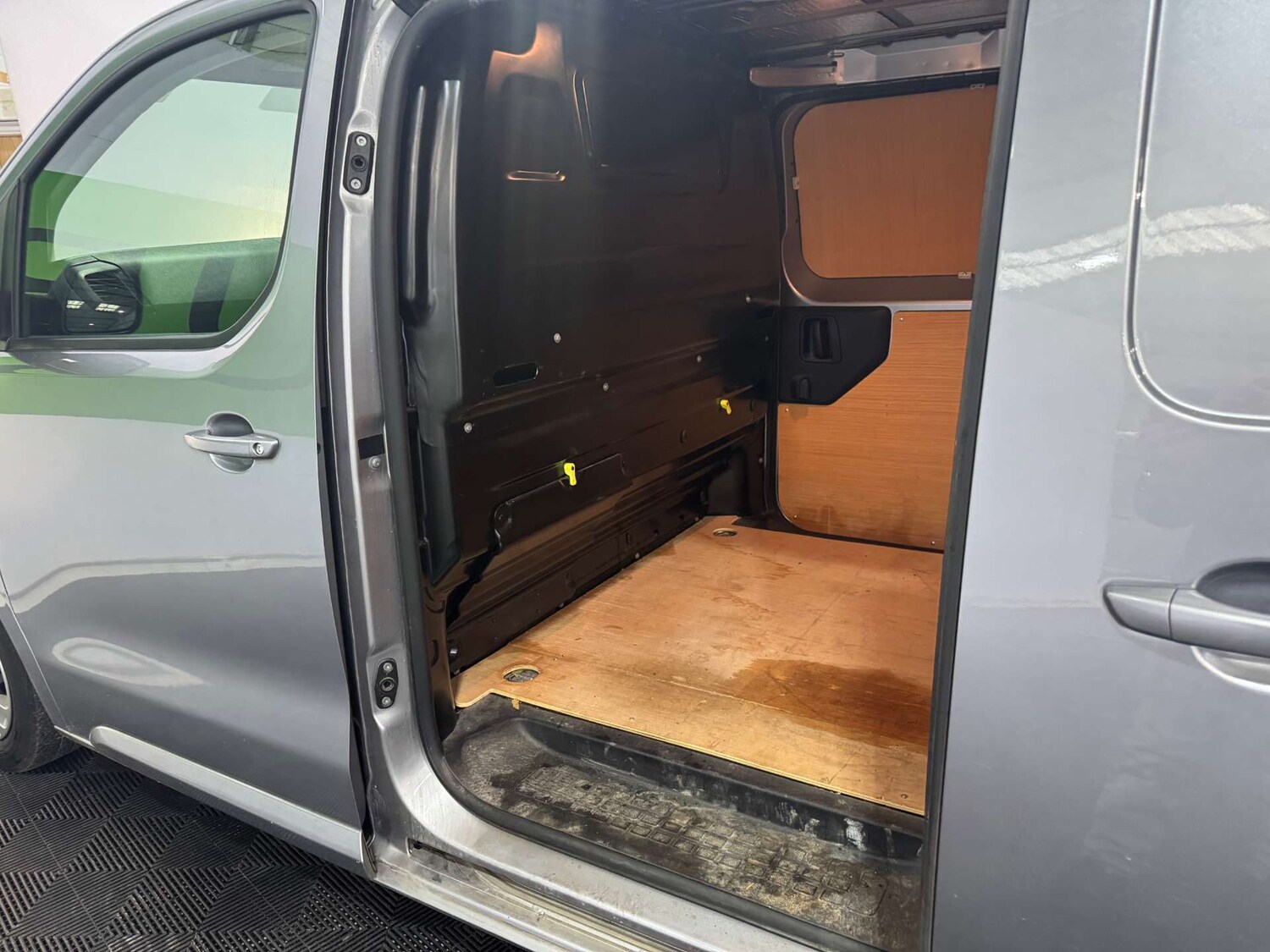 Used Vauxhall Vivaro 2021 for sale - 76544297: Photo 25