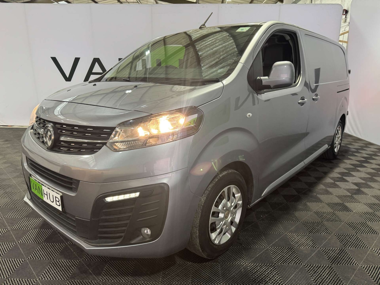 Used Vauxhall Vivaro 2021 for sale - 76544297: Photo 3
