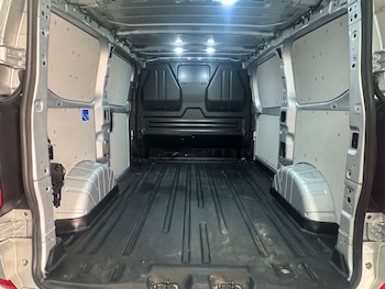 Used Ford Transit Custom 2024 for sale - 78986327: Photo