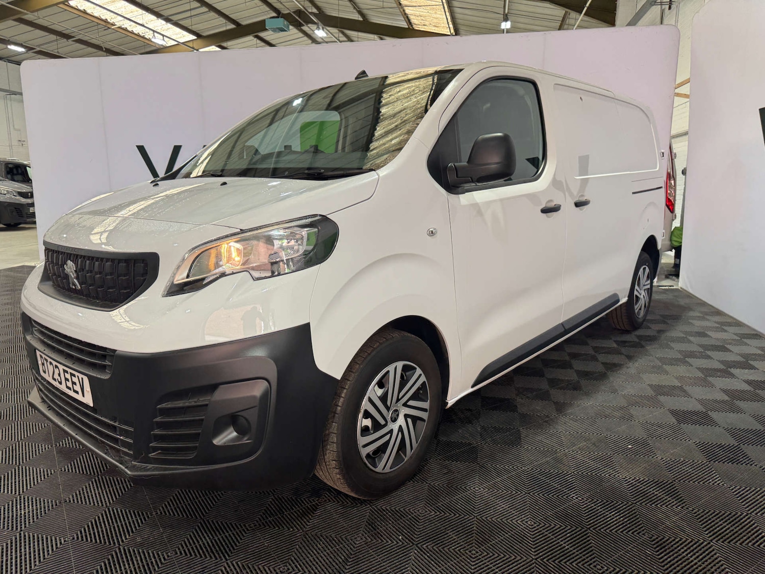 Used Peugeot Expert 2023 for sale - 76601707: Photo 3