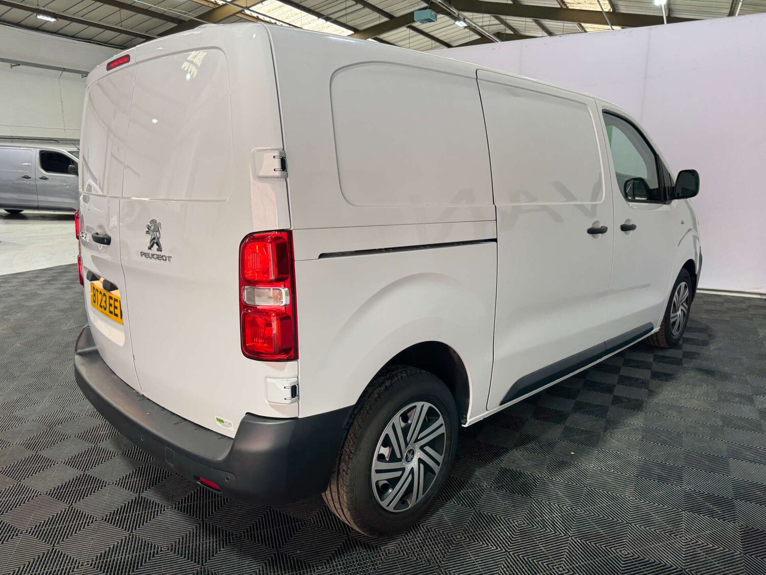 Used Peugeot Expert 2023 for sale - 76601707: Photo 6