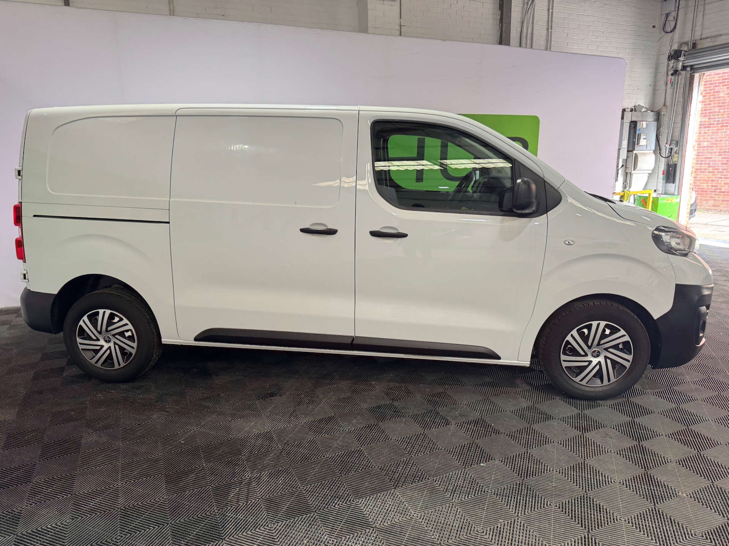 Used Peugeot Expert 2023 for sale - 76601707: Photo 8