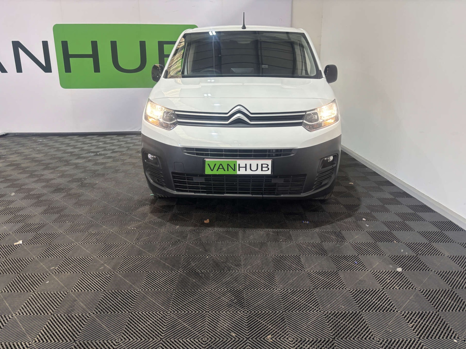 Used Citroen Berlingo 2022 for sale - 76601520: Photo 2