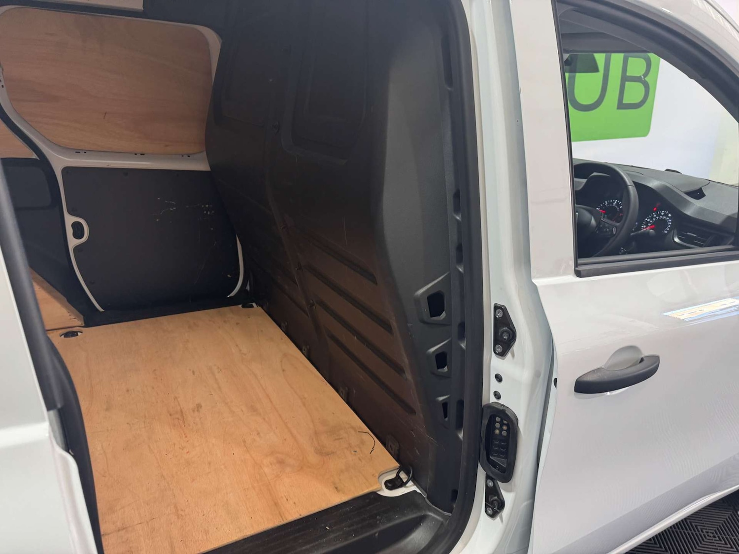 Used Renault Kangoo 2024 for sale - 76601849: Photo 25