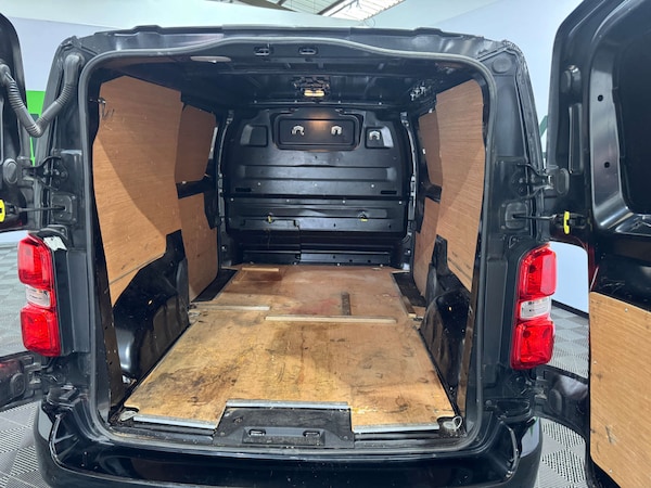 Used Vauxhall Vivaro 2020 for sale - 75713061: Photo 12